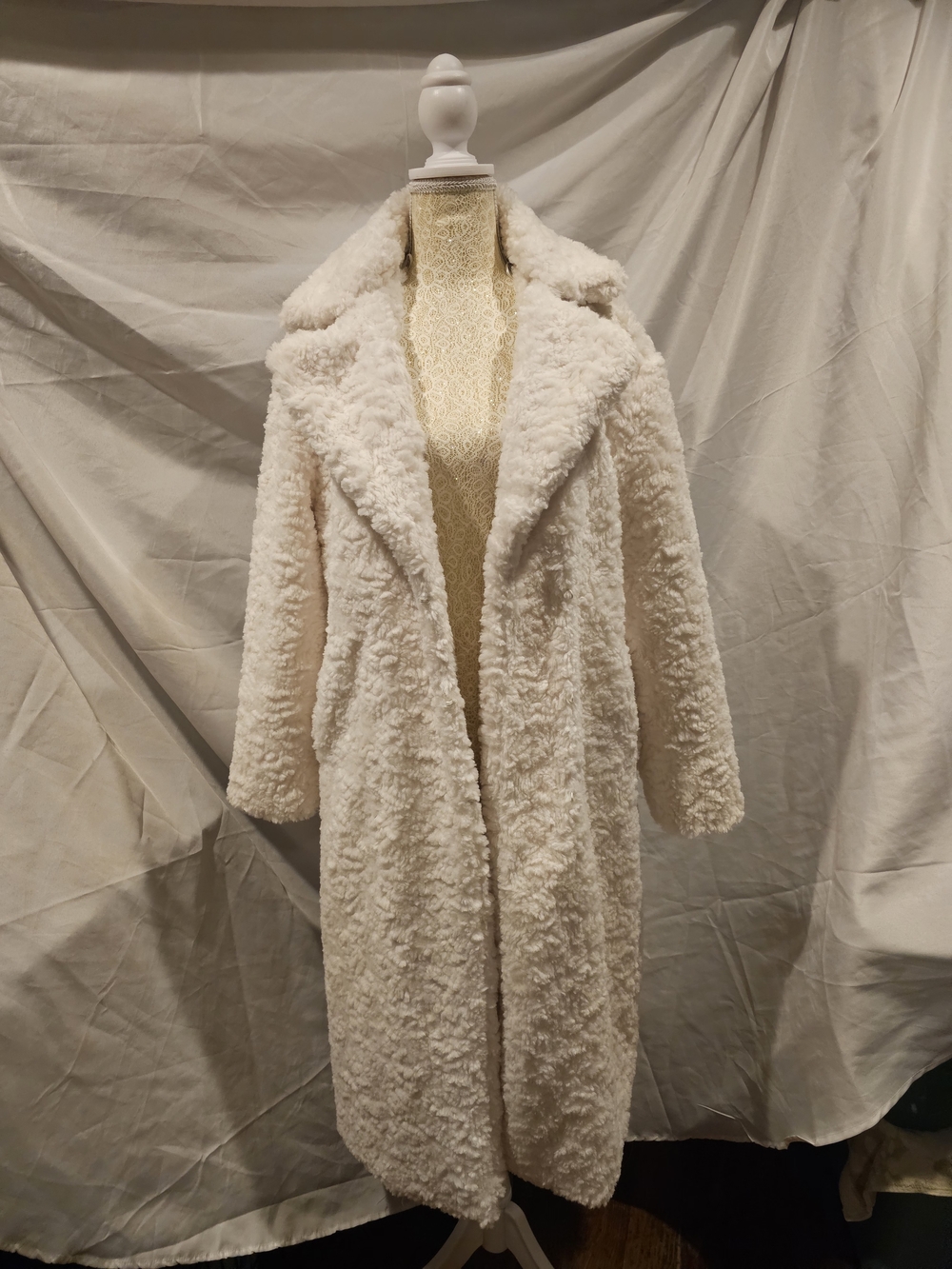 Elie Tahari Cream Faux Shearling Teddy Coat